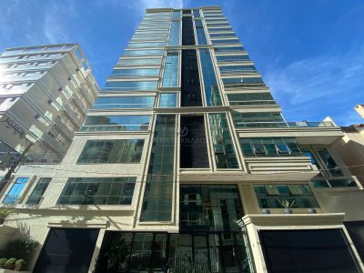 Apartamento à venda com 4 dormitórios, 180m² e 2 vagas no bairro Meia Praia em Itapema