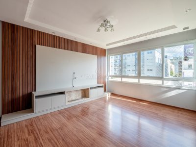 Apartamento à venda com 3 dormitórios, 102m² e 2 vagas no bairro Tristeza, Zona Sul de Porto Alegre