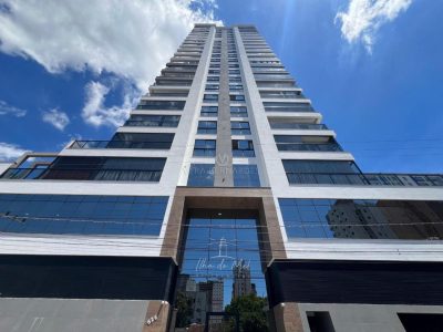 Apartamento à venda com 3 dormitórios, 110m² e 2 vagas no bairro Meia Praia em Itapema