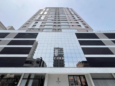 Apartamento à venda com 3 dormitórios, 116m² e 2 vagas no bairro Meia Praia em Itapema