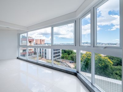 Apartamento à venda com 3 dormitórios, 114m² e 2 vagas no bairro Cristal em Porto Alegre