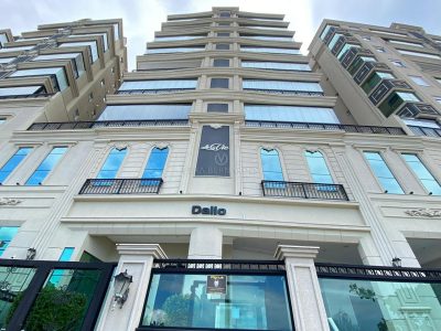 Apartamento à venda com 4 dormitórios, 217m² e 4 vagas no bairro Meia Praia em Itapema