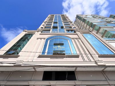 Apartamento à venda com 3 dormitórios, 110m² e 2 vagas no bairro Meia Praia em Itapema