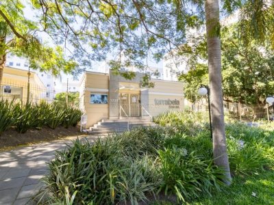 Apartamento à venda com 2 dormitórios, 46m² e 1 vaga no bairro Cristal, Zona Sul de Porto Alegre