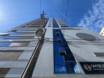 Apartamento à venda com 3 dormitórios, 113m² e 3 vagas no bairro Meia Praia em Itapema