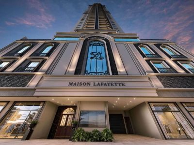 Apartamento à venda com 4 dormitórios, 185m² e 3 vagas no bairro Meia Praia em Itapema