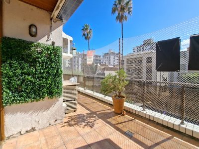 Apartamento Garden à venda com 2 dormitórios, 108m² e 1 vaga no bairro Menino Deus, Zona Sul de Porto Alegre