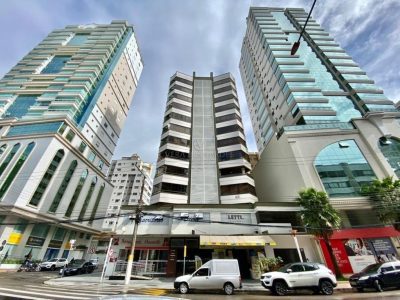 Apartamento à venda com 3 dormitórios, 115m² e 1 vaga no bairro Meia Praia em Itapema