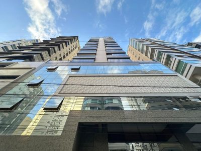 Apartamento à venda com 3 dormitórios, 134m² e 4 vagas no bairro Meia Praia em Itapema