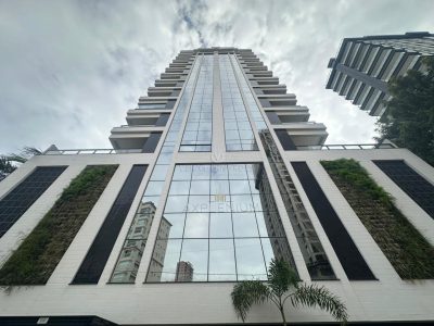 Apartamento à venda com 3 dormitórios, 94m² e 2 vagas no bairro Pereque em Porto Belo