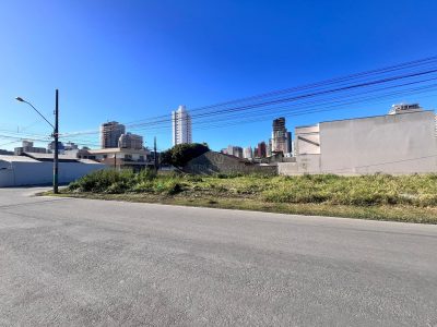 Terreno à venda com 504m² no bairro Morretes em Itapema