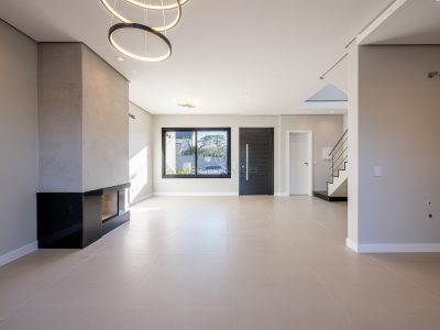 Casa em Condomínio à venda com 3 dormitórios, 140m² e 2 vagas no bairro Lagos de Nova Ipanema em Porto Alegre