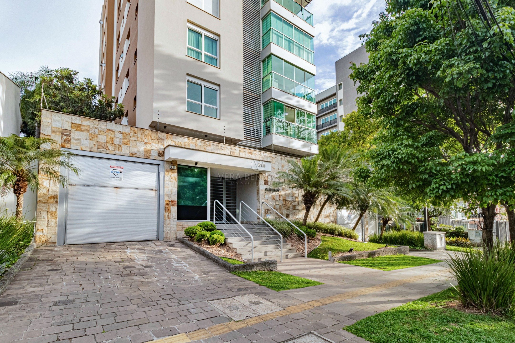 Apartamento à venda com 2 dormitórios, 68m² e 1 vaga no bairro Tristeza, Zona Sul de Porto Alegre