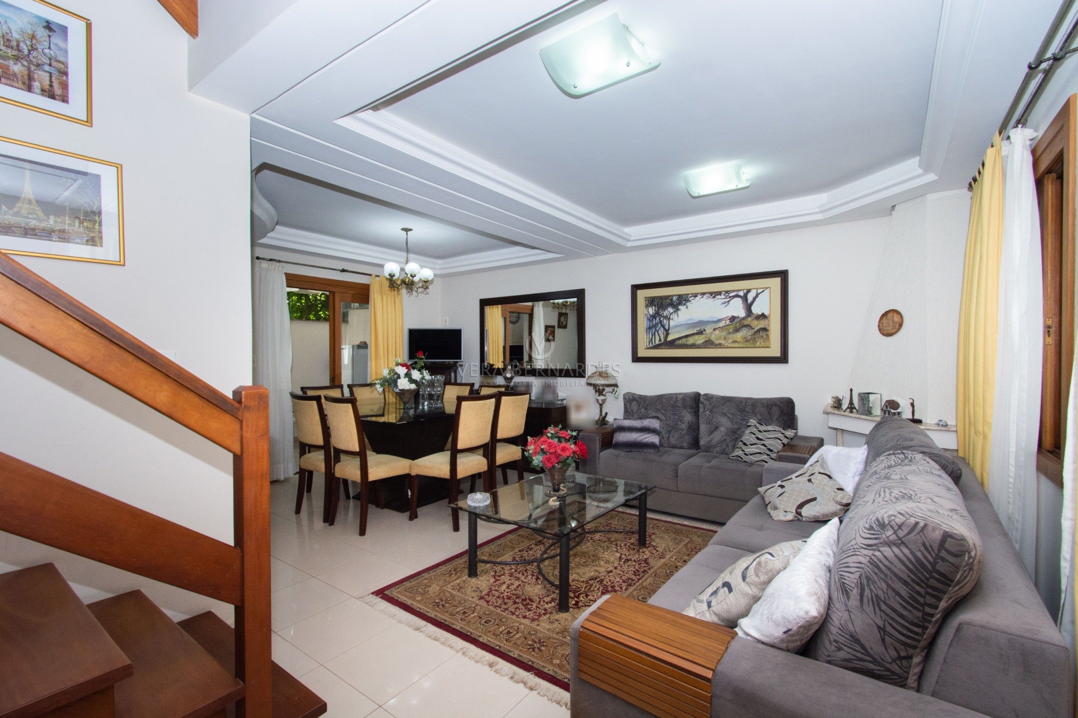 Casa em Condomínio à venda com 3 dormitórios, 175m² e 2 vagas no bairro Jardim Isabel, Zona Sul de Porto Alegre