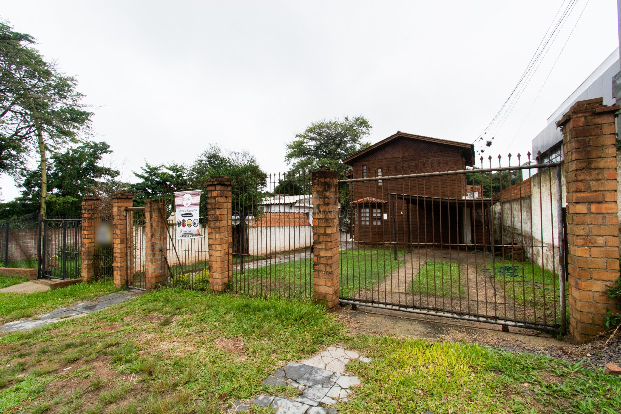 Terreno à venda com 1400m² no bairro Cristal, Zona Sul de Porto Alegre