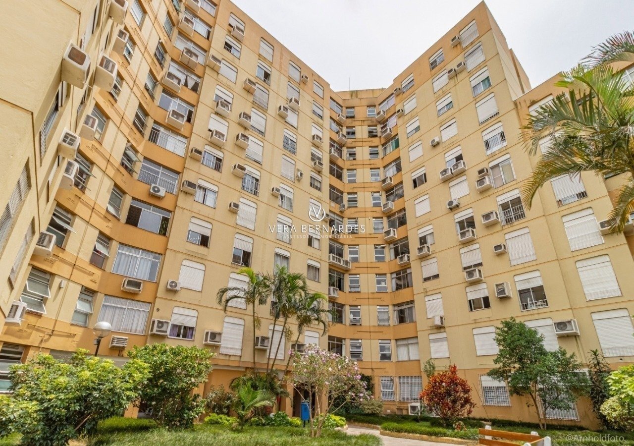Apartamento à venda com 1 dormitório, 41m² e 1 vaga no bairro Tristeza, Zona Sul de Porto Alegre