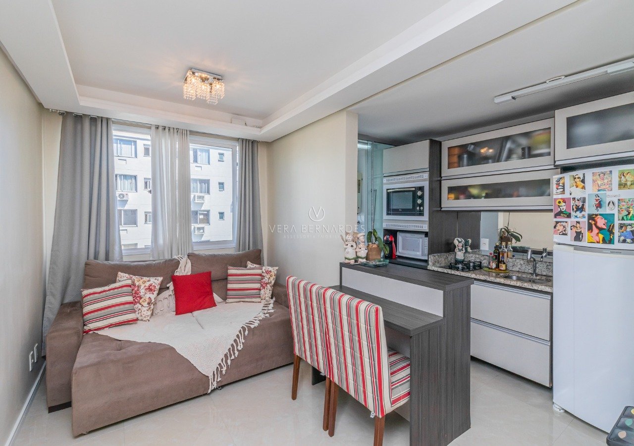 Apartamento à venda com 2 dormitórios, 46m² e 1 vaga no bairro Cristal, Zona Sul de Porto Alegre