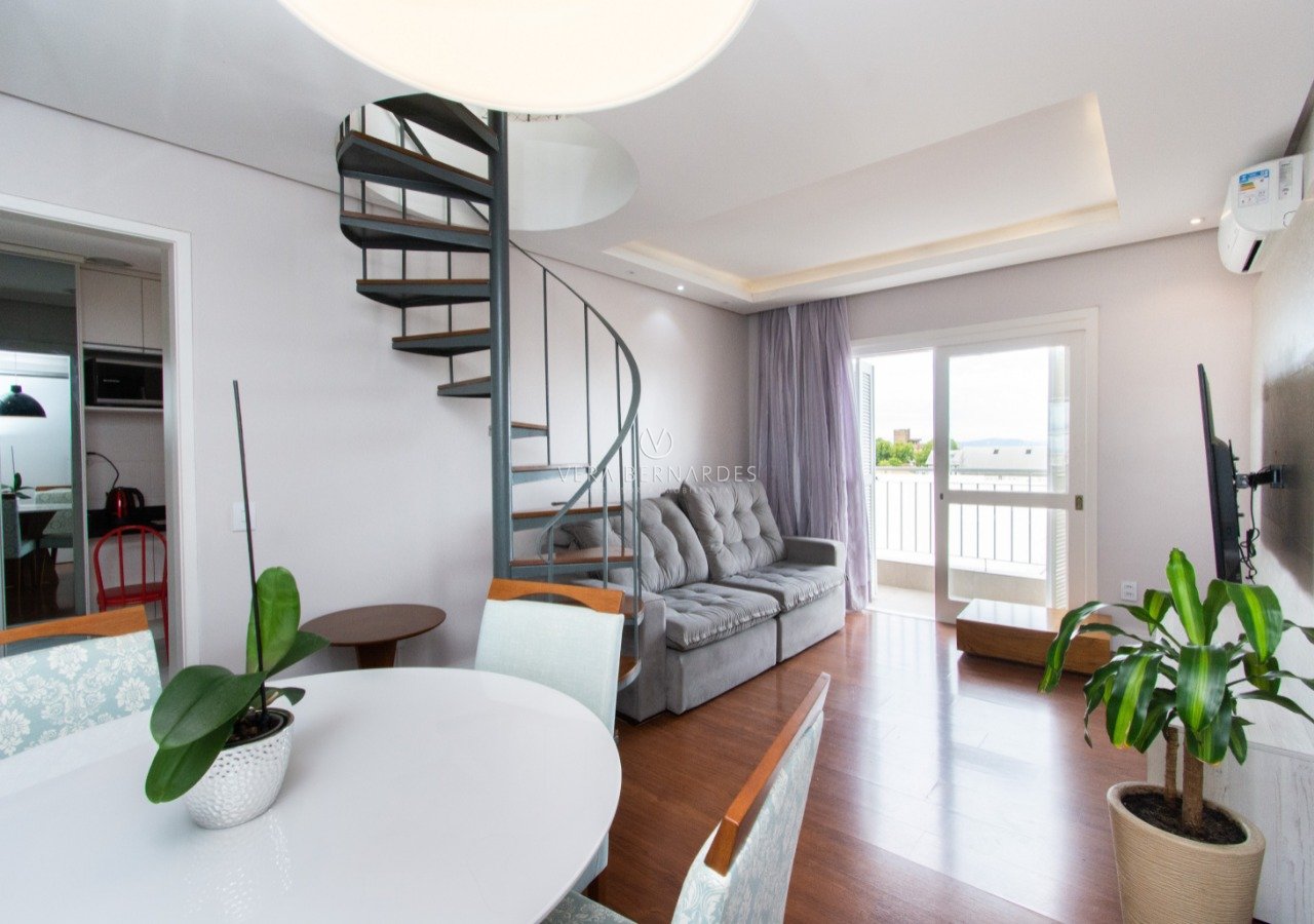 Cobertura à venda com 3 dormitórios, 145m² e 1 vaga no bairro Tristeza, Zona Sul de Porto Alegre