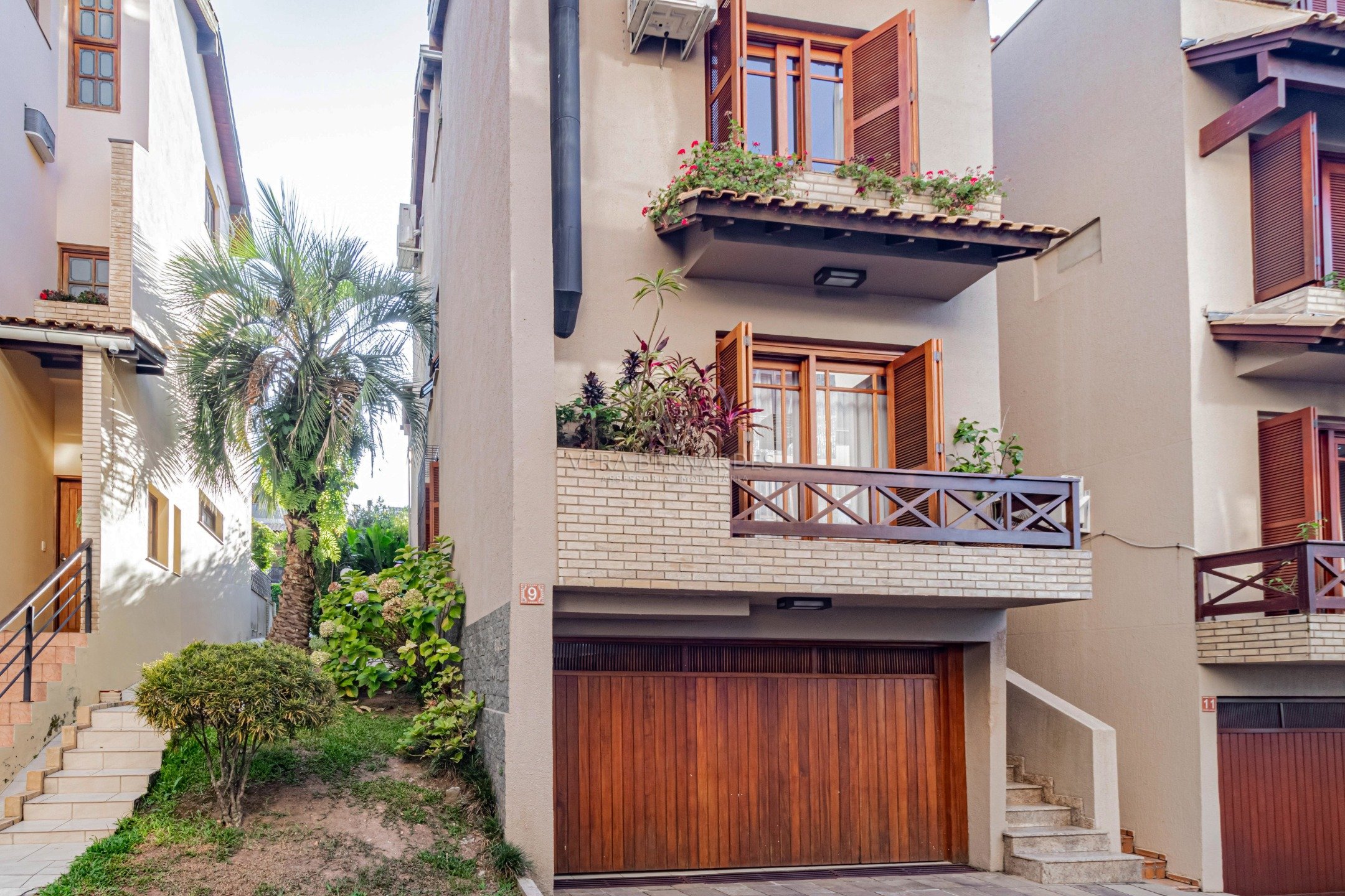 Casa em Condomínio à venda com 3 dormitórios, 166m² e 2 vagas no bairro Tristeza, Zona Sul de Porto Alegre