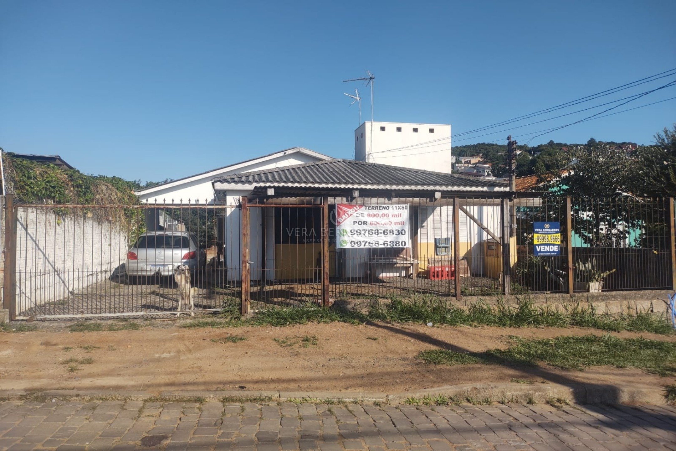 Terreno à venda com 671m² no bairro Camaquã, Zona Sul de Porto Alegre