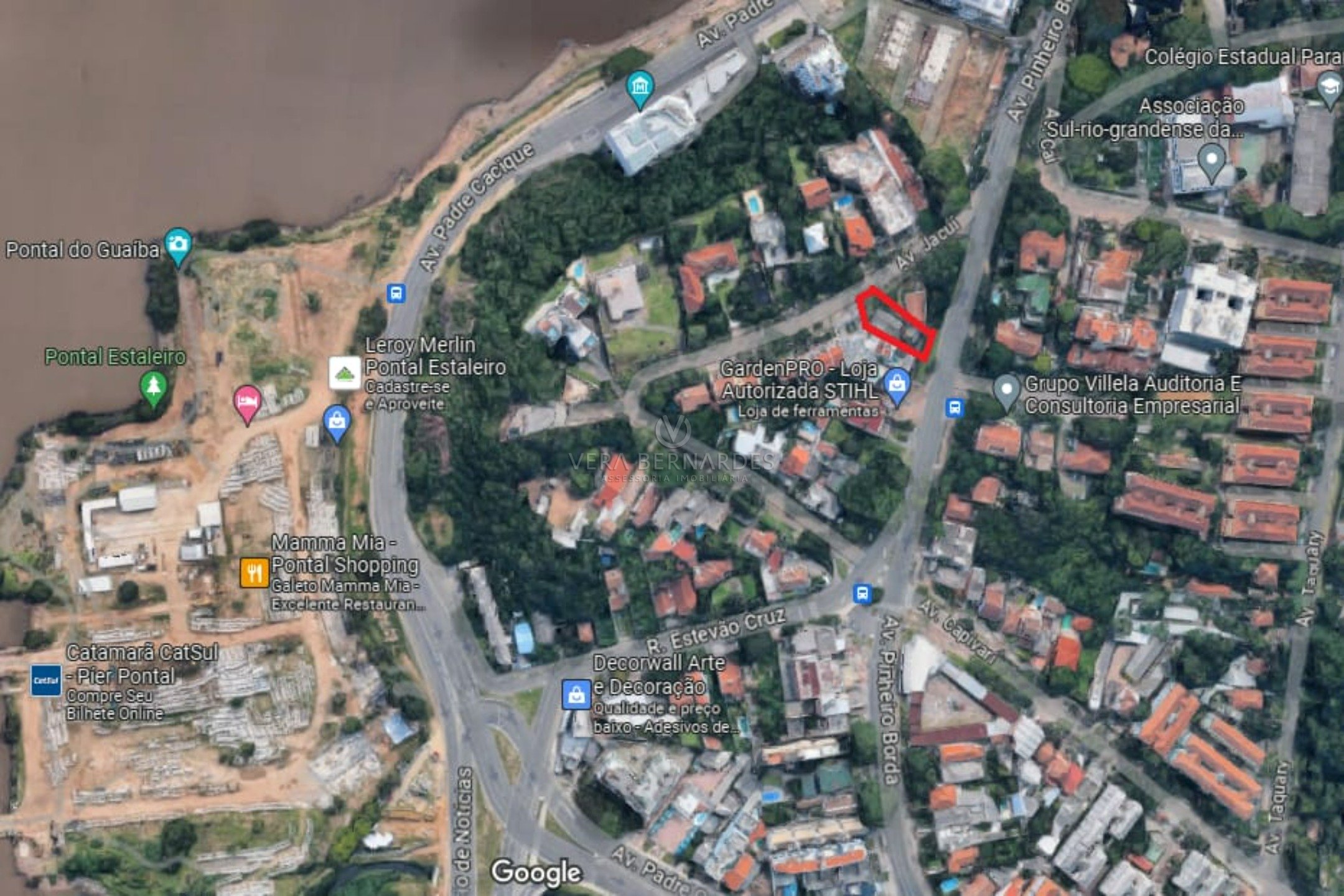 Terreno à venda com 346m² no bairro Cristal, Zona Sul de Porto Alegre