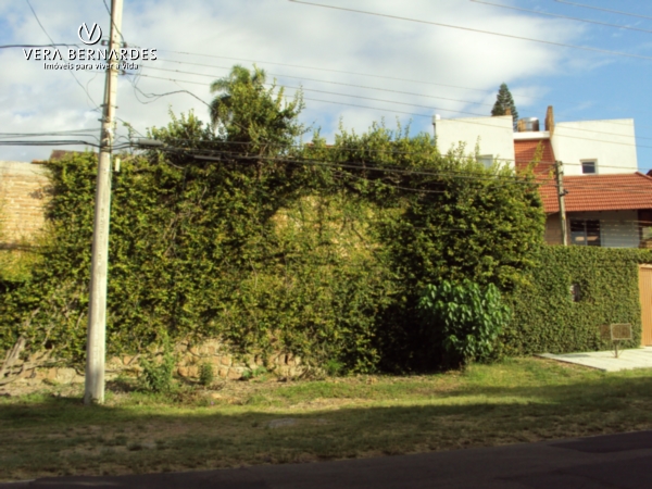 Terreno à venda com 480m² no bairro Ipanema, Zona Sul de Porto Alegre